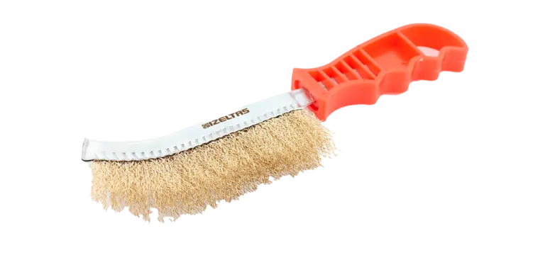İzeltaş Kıvrık Uçlu Fırça Plastik Saplı 270 Mm