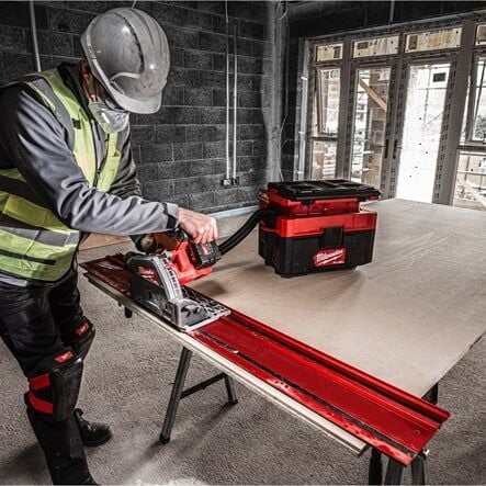 Milwaukee DALMA TESTERE RAY KILAVUZU GR2700