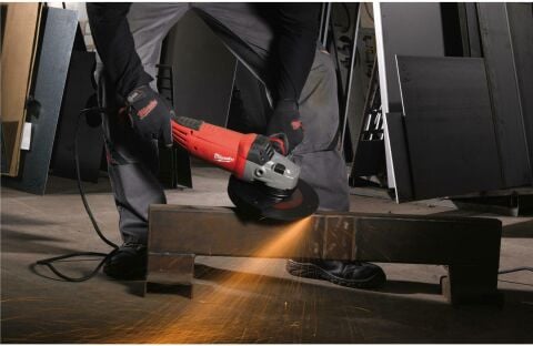 Milwaukee AGV 22-180 E TAŞLAMA MOTORU