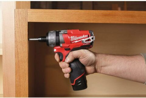 Milwaukee M12 CD-0 AKÜLÜ VİDALAMA ( akü ve şarj cihazı dahil değildir )
