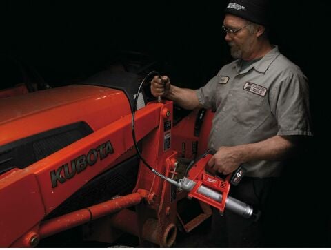 Milwaukee M12 GG-401B AKÜLÜ GRES POMPASI