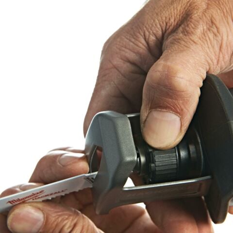 Milwaukee M12 CHZ-0 AKÜLÜ KILIÇ TESTERE ( akü ve şarj cihazı dahil değildir )