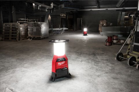 Milwaukee M18 ONESLDP-0 AKÜLÜ ALAN AYDINLATMA 9000 LÜMEN ( akü ve şarj cihazı dahil değildir )