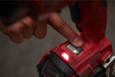 Milwaukee M18 FSG-0X AKÜLÜ ALÇIPAN VİDALAMA ( akü ve şarj cihazı dahil değildir )