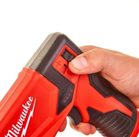 Milwaukee M12 BST-0 AKÜLÜ ZIMBA TABANCASI ( akü ve şarj cihazı dahil değildir )