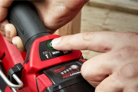 Milwaukee M18 FFN-0C AKÜLÜ ÇİVİ ÇAKMA MAKİNESİ