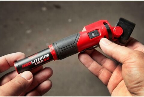 Milwaukee L4B3 3 AH REDLITHIUM™ USB PİL
