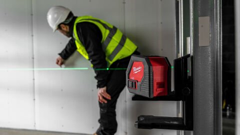 Milwaukee CLL-C ALKALİN ÇAPRAZ ÇİZGİ LAZER (YEŞİL)