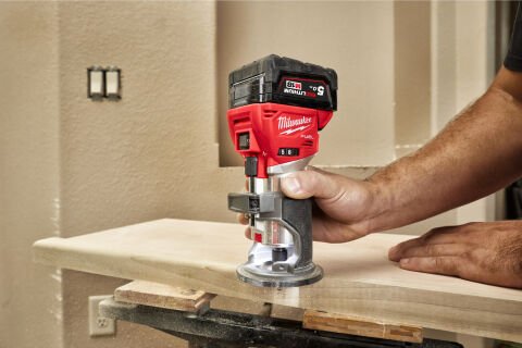 Milwaukee M18 FTR8-0X AKÜLÜ FREZE (ÇİFT TABANLI) 4933479073 ( akü ve şarj cihazı dahil değildir )