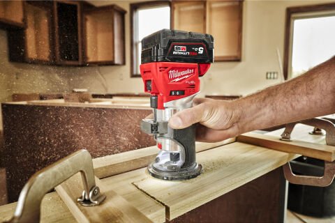 Milwaukee M18 FTR8-0X AKÜLÜ FREZE (ÇİFT TABANLI) 4933479073 ( akü ve şarj cihazı dahil değildir )