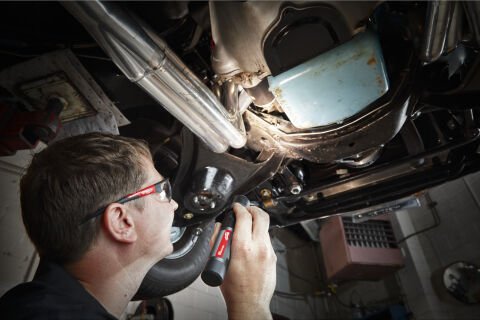 Milwaukee L4TMLED-301 AKÜLÜ EL FENERİ 1100L