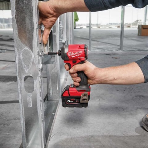Milwaukee M18 FID3-0X DARBELİ VİDALAMA ( 226 NM )