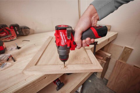 Milwaukee M12 FDD2-202X AKÜLÜ MATKAP&VİDALAMA