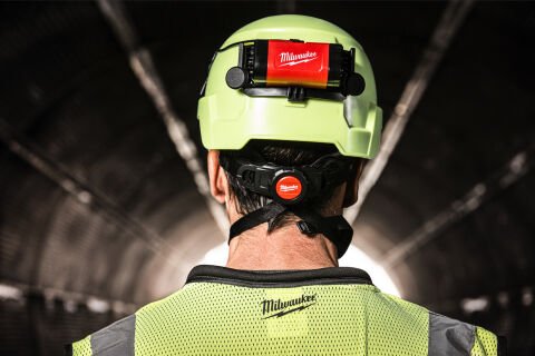 Milwaukee BOLT KASK UYUMLU USB 600 LÜMEN BAŞ LAMBASI