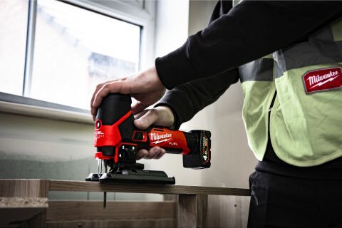 Milwaukee M12 FJS-422X KOMPAKT DEKUPAJ TESTERE