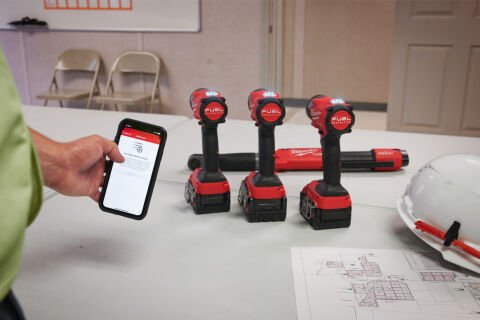 Milwaukee M18 ONEFIW2FC12-0X 1/2  TORK KONTROLLÜ SOMUN SIKMA ( akü ve şarj cihazı dahil değildir )