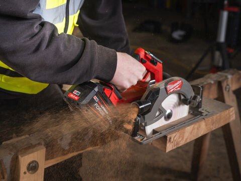 Milwaukee M18 FCS66GR3-0 FUEL DAİRE TESTERE 66 MM ( akü ve şarj cihazı dahil değildir )