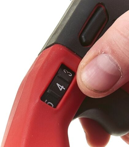 Milwaukee M18 FSX-801C  AKÜLÜ TİLKİ KUYRUĞU