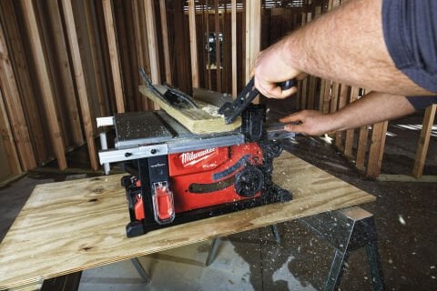 Milwaukee M18 FTS210-121B AKÜLÜ TEZGAH TESTERE FORGE