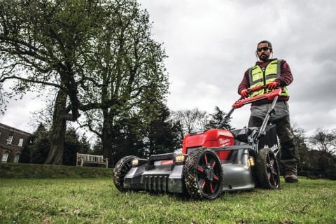 Milwaukee M18 F2LM53-122 TEKERLEKLİ ÇİM BİÇME MAKİNASI FORGE