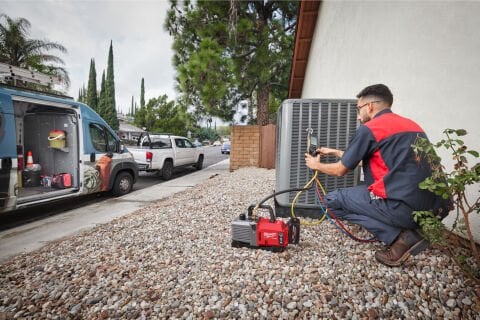 Milwaukee M18 FVP5-801 VAKUM POMPASI