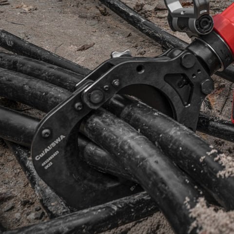 Milwaukee M18 HCC125-801C 125 mm KABLO KESME