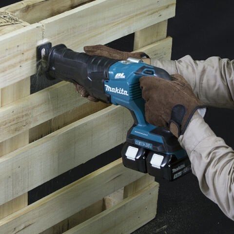 Makita DJR360RF2 Çift Akülü Tilki Kuyruğu Testere