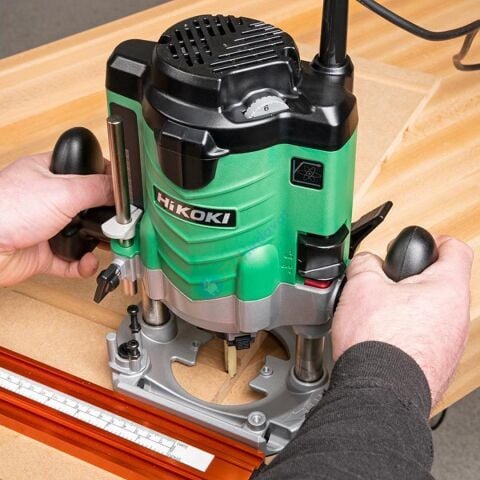 HİKOKI M12VE 2000 W 12 MM FREZE